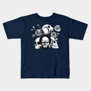 Grunge skulls and roses (afro skull included. Black and white version) Kids T-Shirt